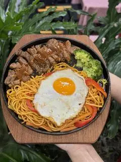 Hình ảnh Mì Bò Steak