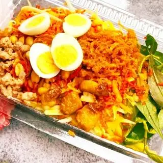 Hình ảnh Bán tráng trộn siêu ngon đầy đủ topbin, phần ăn từ 2 đến 3 người ăn 