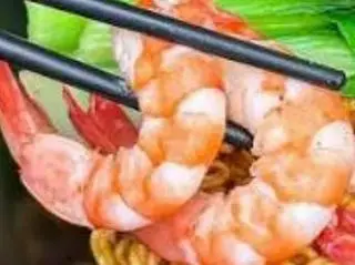 Hình ảnh Mì trộn indomie tôm tươi+bò viên+cá viên 