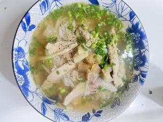 Hình ảnh Phở nạm gân+tặng 1chai c2