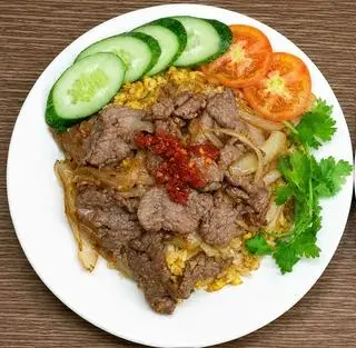 Hình ảnh Cơm bò xào sa tế