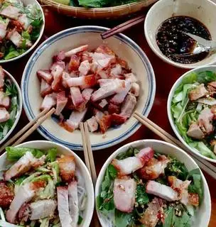 Hình ảnh BÚN HEO QUAY NƯỚC TƯƠNG 