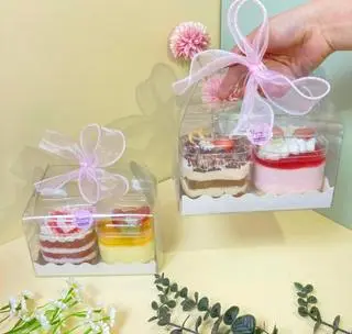 Hình ảnh Set Bánh 2 vị (1 Redvelvet 1 Mousse)
