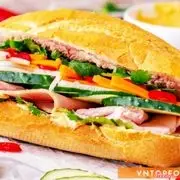 Hình ảnh Bánh mì thịt chả đặc biệt