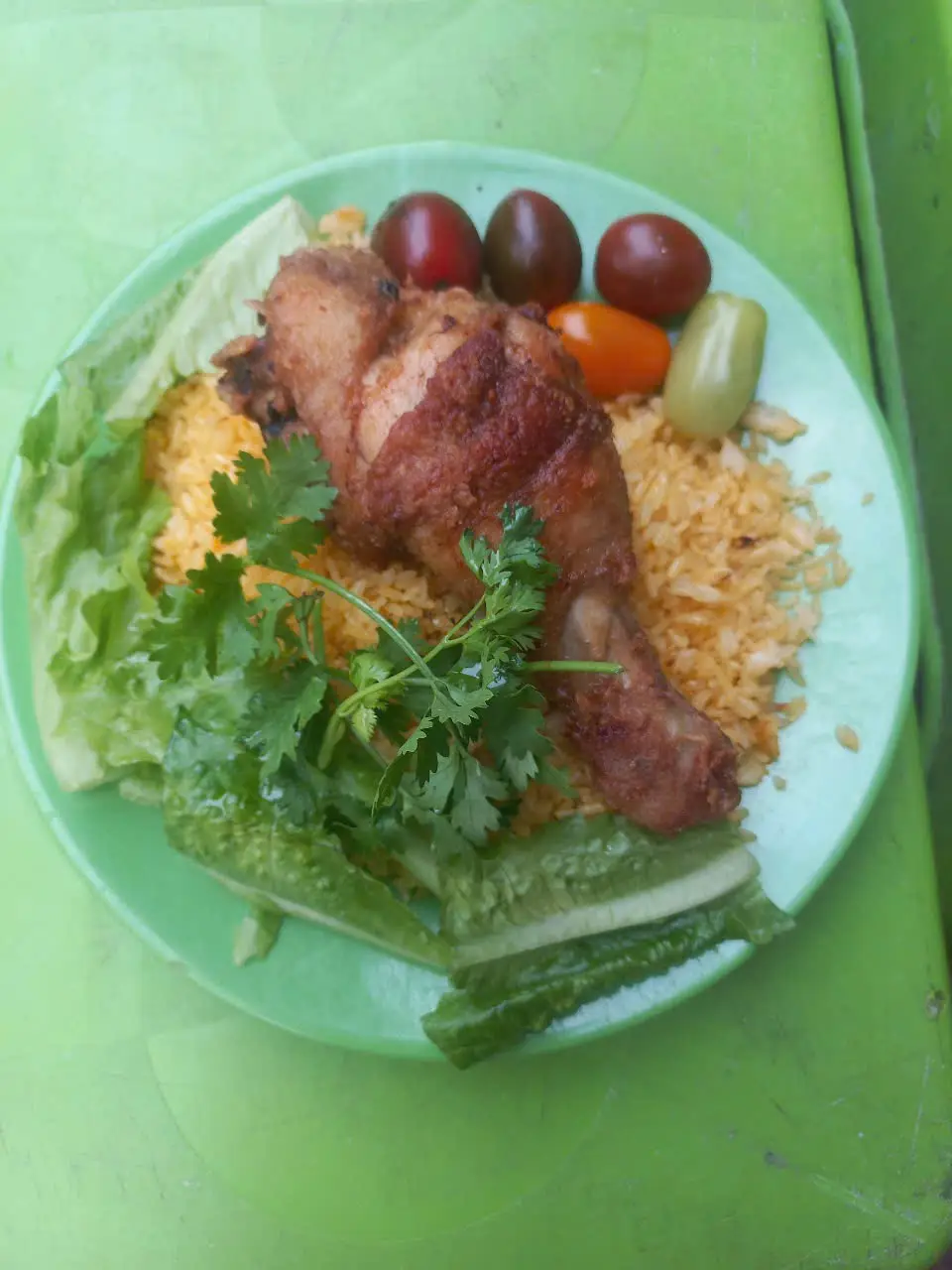 Hình ảnh Cơm gà xối mỡ