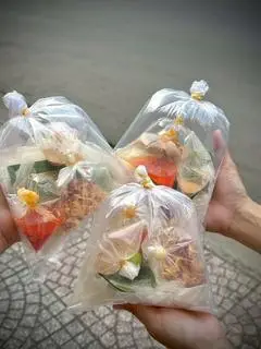 Hình ảnh Bánh tráng vò tự làm trộn