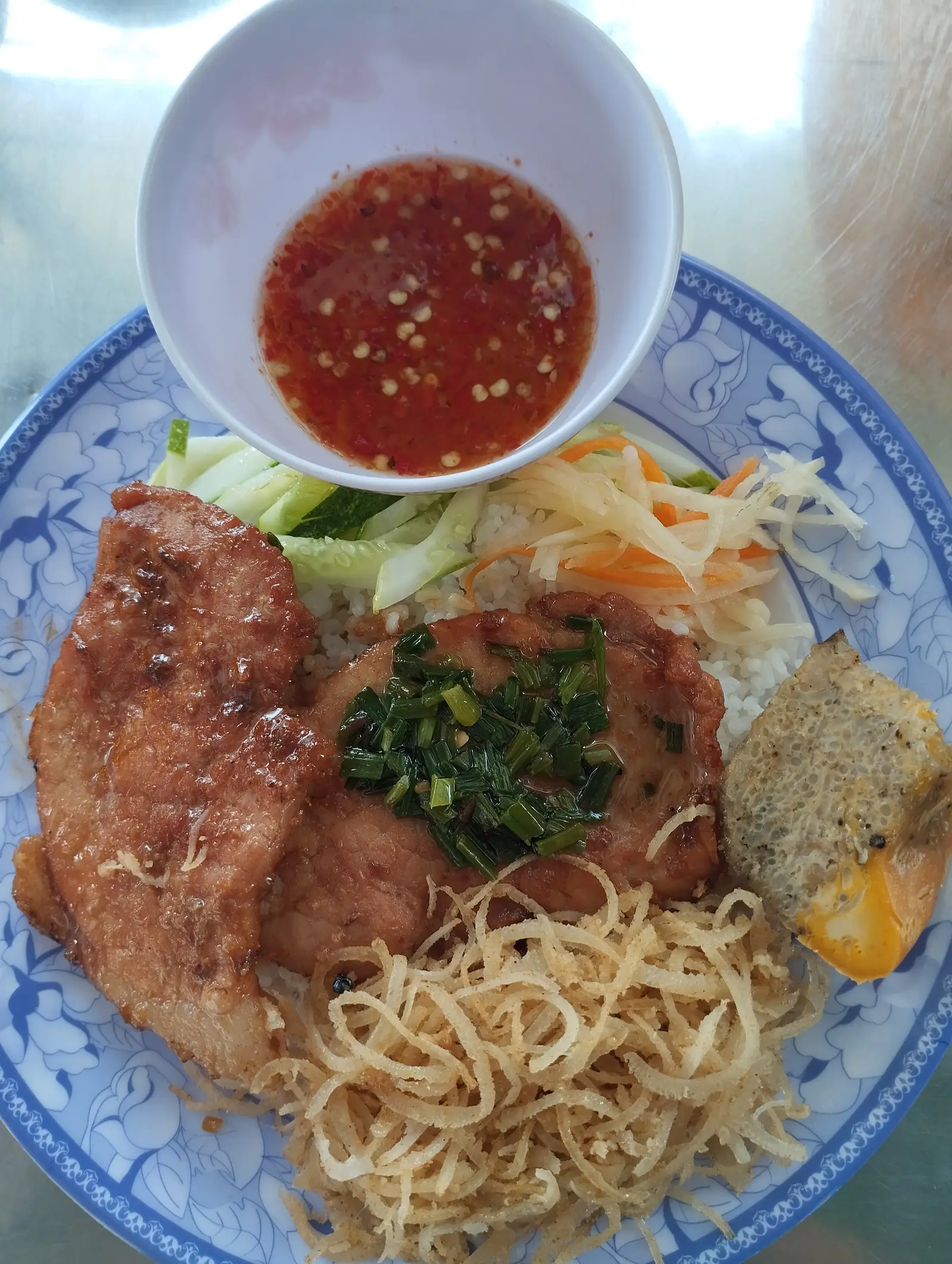 Hình ảnh Cơm Sườn Bì Chả