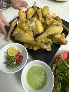 Hình ảnh GÀ HẤP MUỐI 1/2 CON (Chặt sẵn)