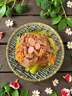 Hình ảnh Mì xào bò