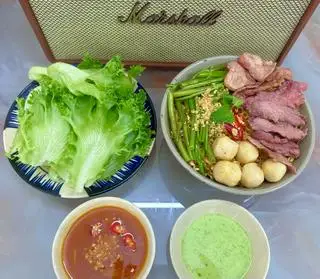 Hình ảnh Mì trộn bò tươi