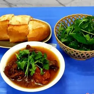 Hình ảnh Combo 2 bánh mỳ sốt vang