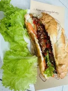 Hình ảnh Bánh mì thịt nướng Ba Tỷ
