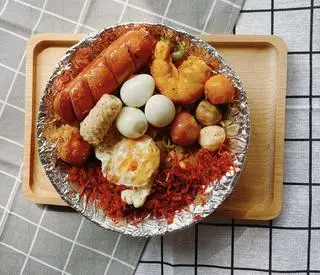 Hình ảnh Mì đặc biệt full topping