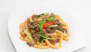 Hình ảnh nui xào bò