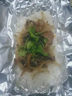 Hình ảnh Cơm bò xào hành tây