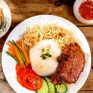 Hình ảnh Cơm Sườn Bì Trứng