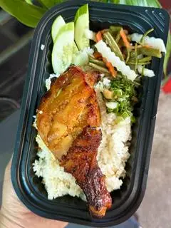 Hình ảnh CƠM TẤM Đùi Gà Nướng