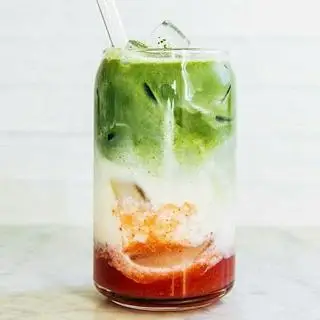 Hình ảnh Matcha Latte Dâu