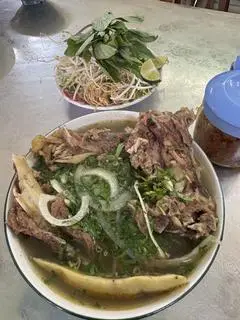 Hình ảnh Bún bò đặc biệt 