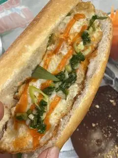 Hình ảnh Bánh mì ốp la 2 trứng