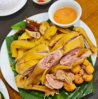 Hình ảnh [Không chặt] Gà ủ muối hoa tiêu ôm trứng non - có nước chấm và dưa leo ăn kèm