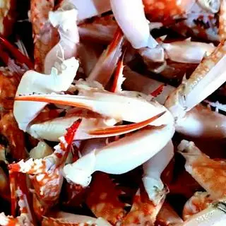 Hình ảnh Càng ghẹ cháy tỏi