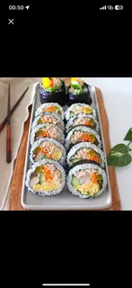 Hình ảnh cơm cuộn cá ngừ 