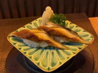 Hình ảnh SUSHI LƯƠN NHẬT 2 M