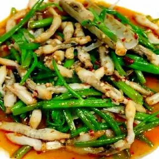 Hình ảnh Ốc móng tay xào rau muống
