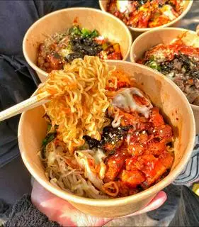Hình ảnh Mì Trộn Heo Nướng