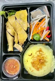 Hình ảnh Cơm gà ta đùi góc tư