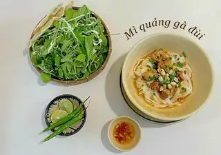 Hình ảnh Mì Quảng Gà Ta