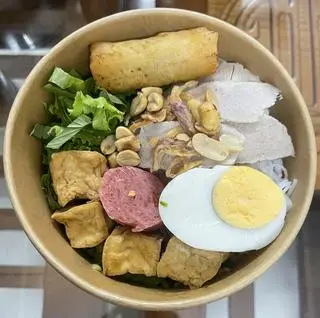 Hình ảnh Bún mắm nêm thịt đậu trứng nem chua chả giò