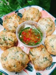 Hình ảnh Bún trộn chả cá 