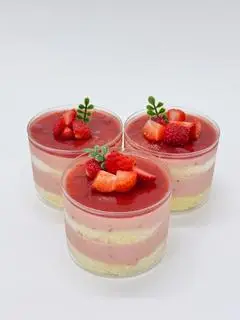 Hình ảnh Mousse vị dâu