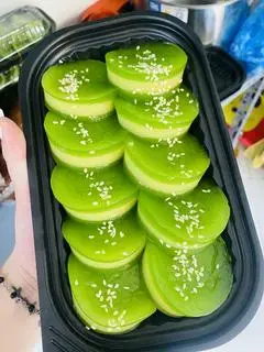 Hình ảnh Bánh da lợn kèm cốt dừa
