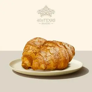 Hình ảnh Croissant Hạnh Nhân 