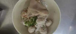 Hình ảnh Bún mọc + giò heo