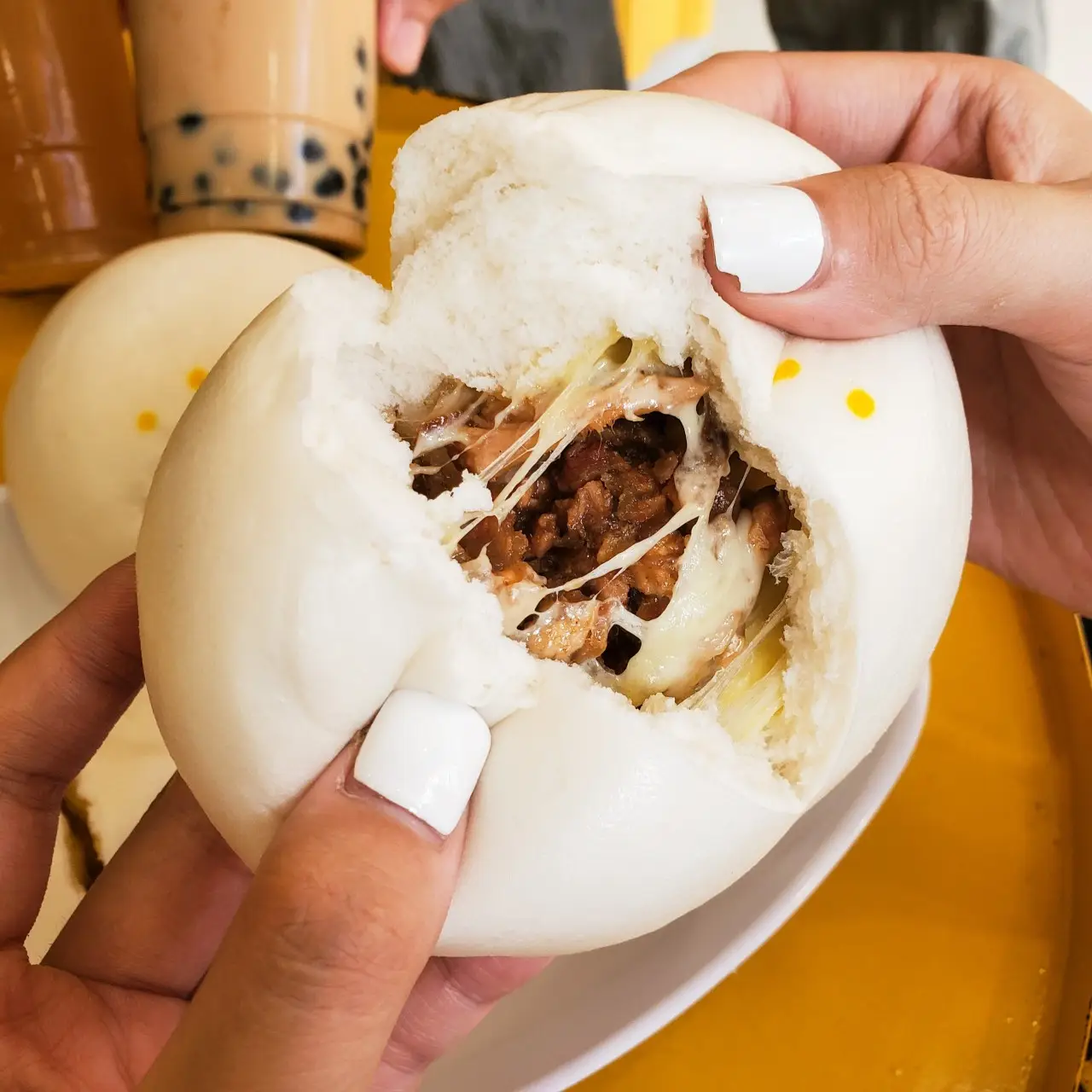 Hình ảnh Bánh bao xá xíu phô mai