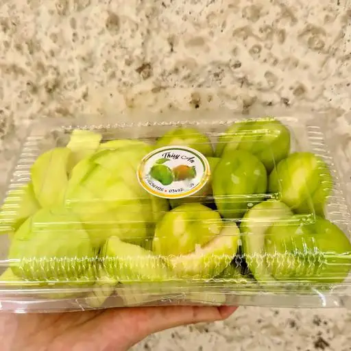 Hình ảnh Mix Cóc Non Xoài Bao Tử Hộp Gọt Sẵn Không Chấm