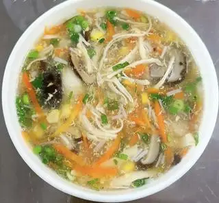 Hình ảnh súp gà nấm ngô non