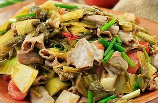 Hình ảnh Lòng (phèo) xào dưa 3-4 người ăn