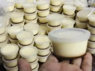 Hình ảnh Flan caramen nguyên lốc
