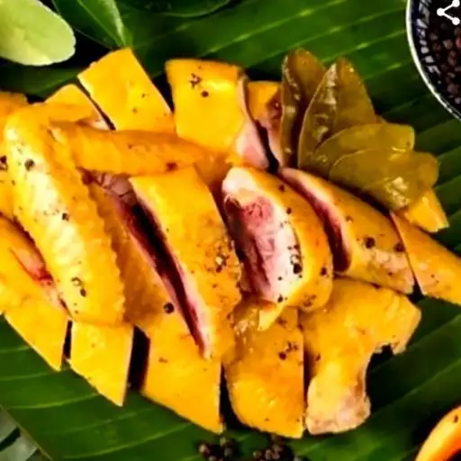 Hình ảnh Gà ủ muối 1 con -Tặng nước chấm thần thánh