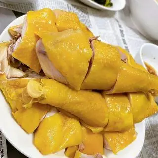 Hình ảnh [Chặt sẵn, hấp hành] Gà ủ muối nguyên con - có dưa leo và nước chấm ăn kèm