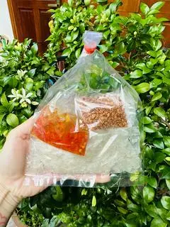 Hình ảnh Bánh tráng dẻo tôm sate