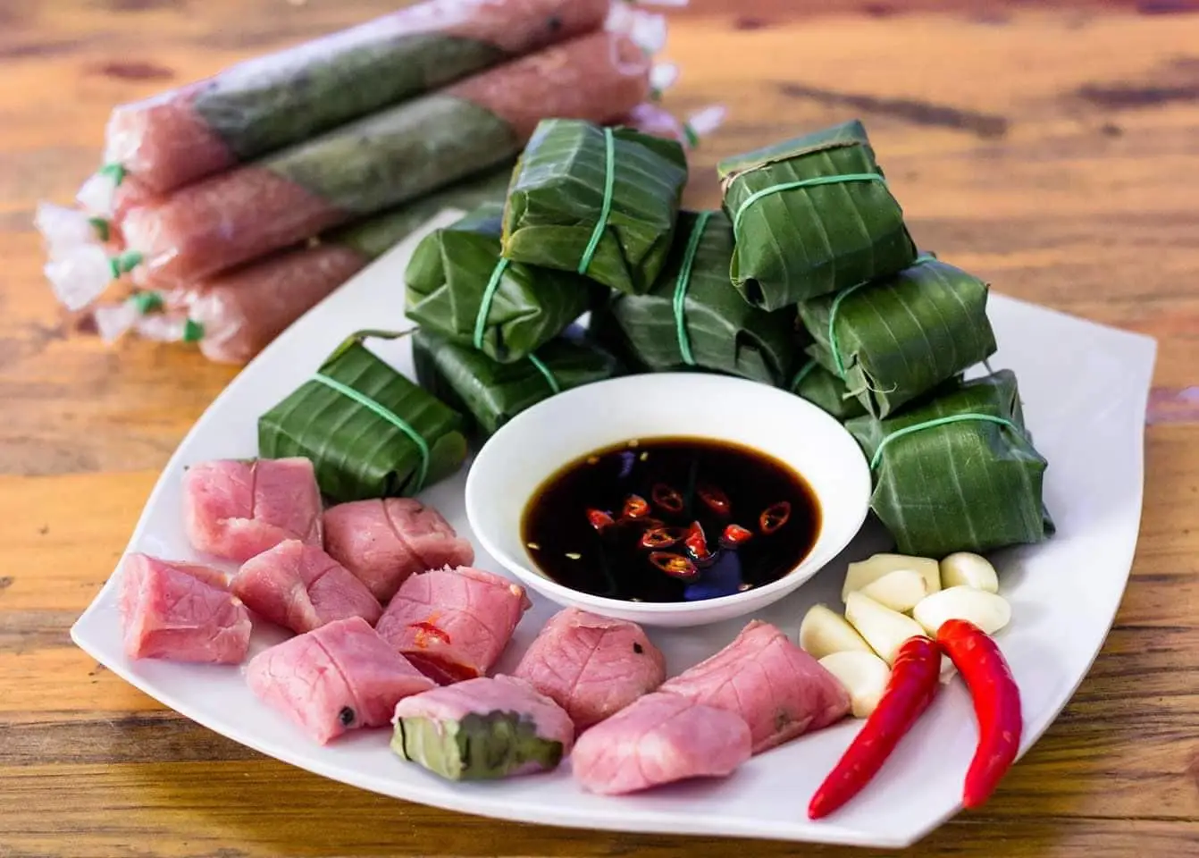 Hình ảnh Nem chua nướng