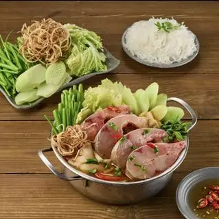 Hình ảnh Lẩu Cá Hú Măng Chua Vị Thái