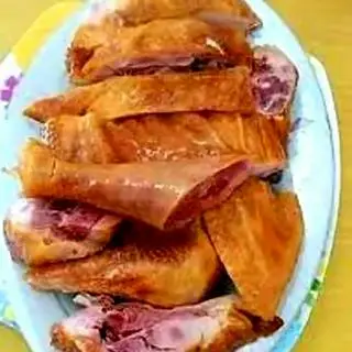 Hình ảnh Gà hun khói 1 con