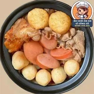 Hình ảnh Mì Cay + Bò (50g) + Xúc Xích (6v) + Cá Viên (5v) + Đậu Hủ Phô Mai (2v) + Kim Chi
